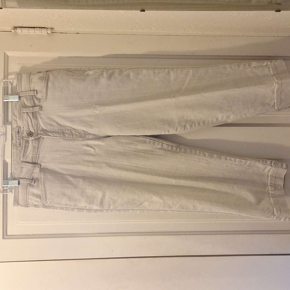 Chico's Platiumn pale grey jeans
